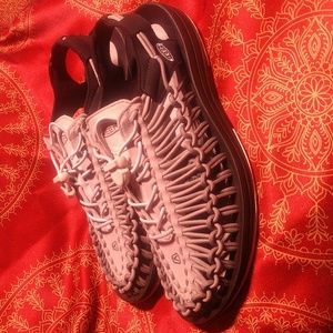 Keen Uneek sandals